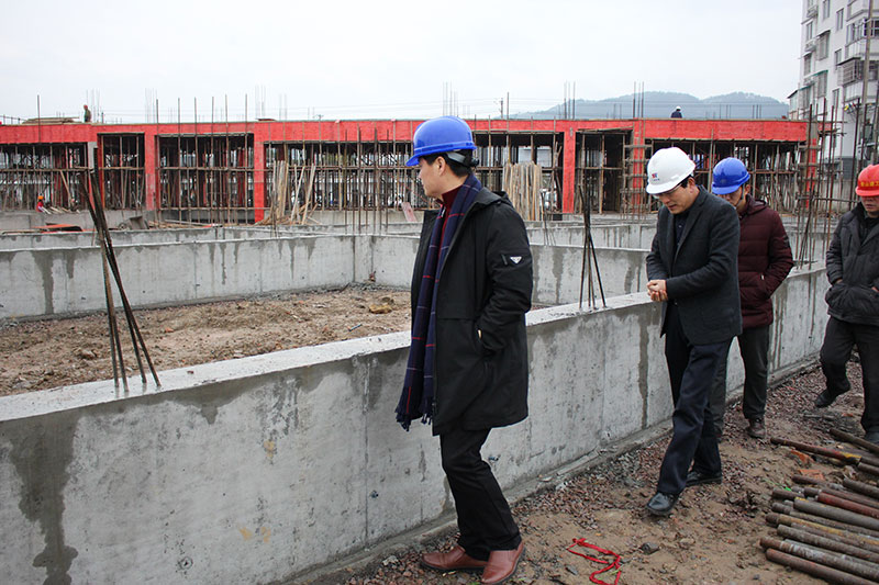 提前應(yīng)對(duì)雨雪天，排查隱患保安全