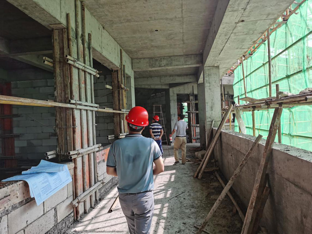 江南實驗小學(xué)2#教輔樓完成一、二層主體結(jié)構(gòu)驗收