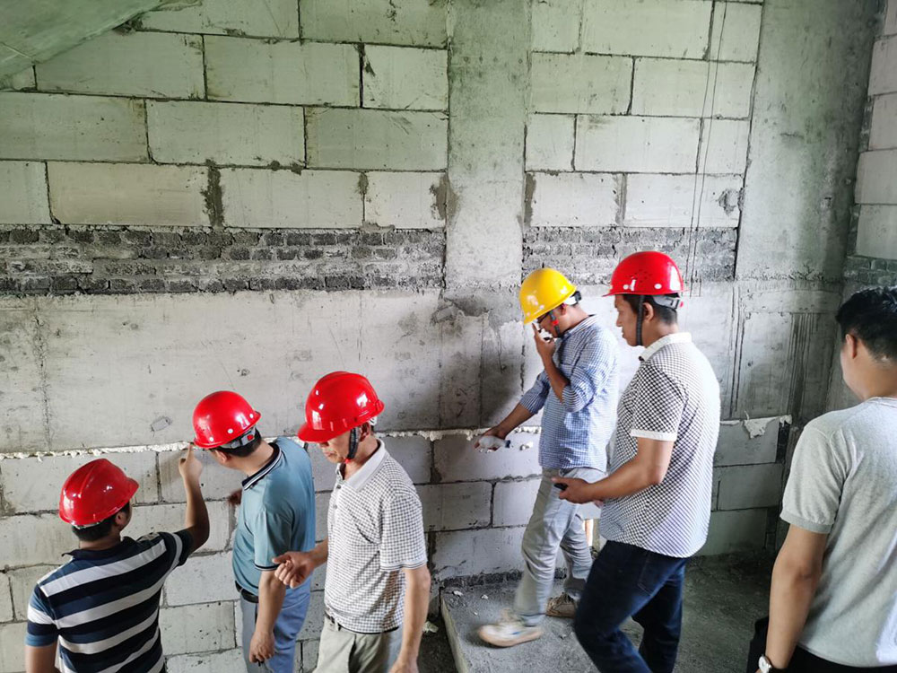 江南實驗小學(xué)2#教輔樓完成一、二層主體結(jié)構(gòu)驗收