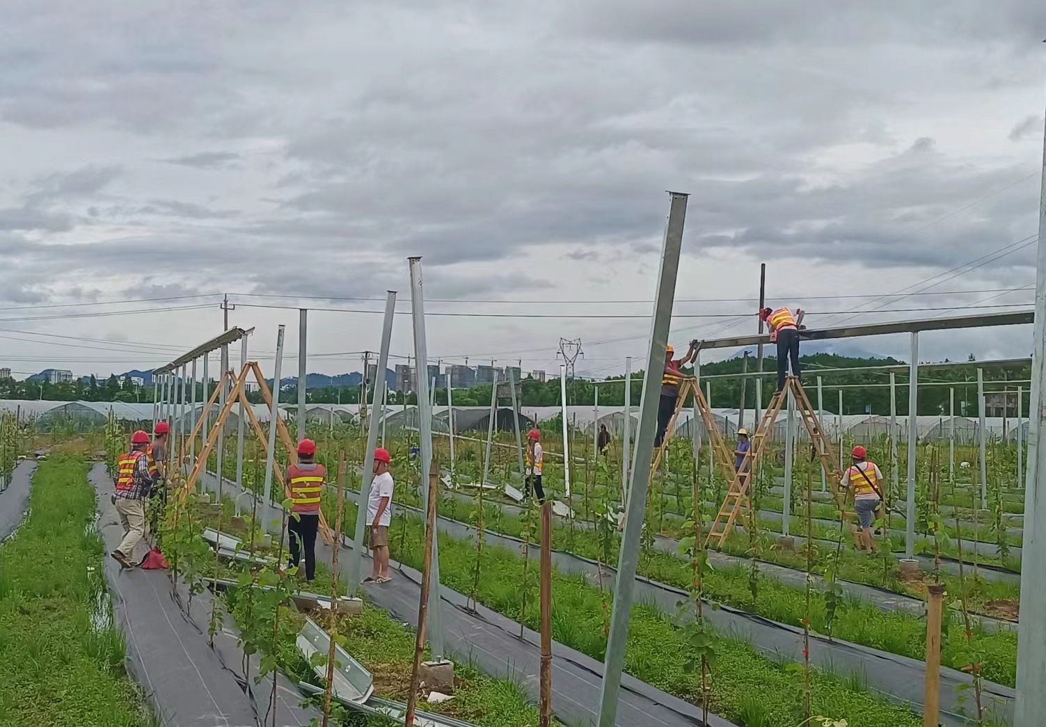 遵守安全生產(chǎn)法，當(dāng)好第一責(zé)任人