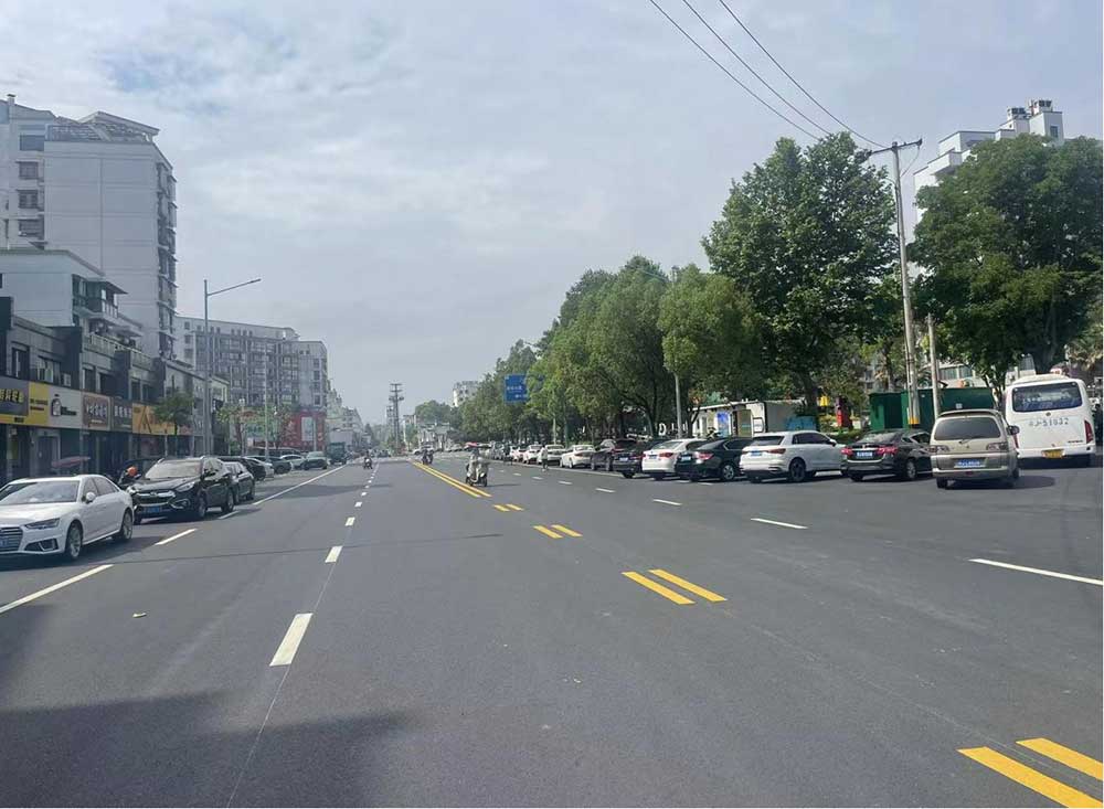 完善基礎(chǔ)設(shè)施提升改造，確保人民群眾出行安全