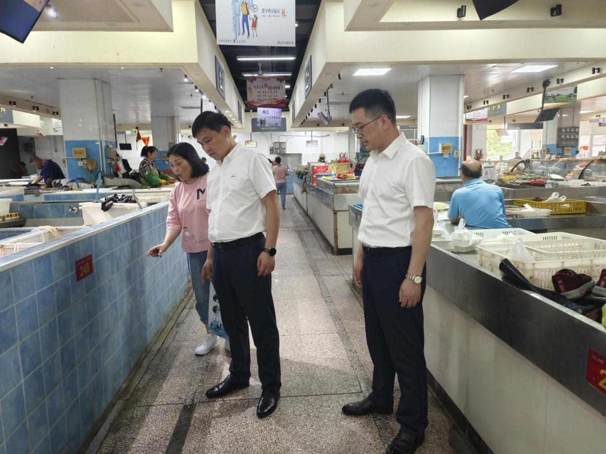 管好“菜籃子”，守護(hù)“大民生”國(guó)資運(yùn)營(yíng)公司開展菜市場(chǎng)大巡查