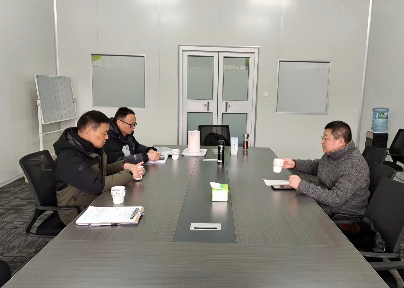 強(qiáng)化安全底線，筑牢安全防線