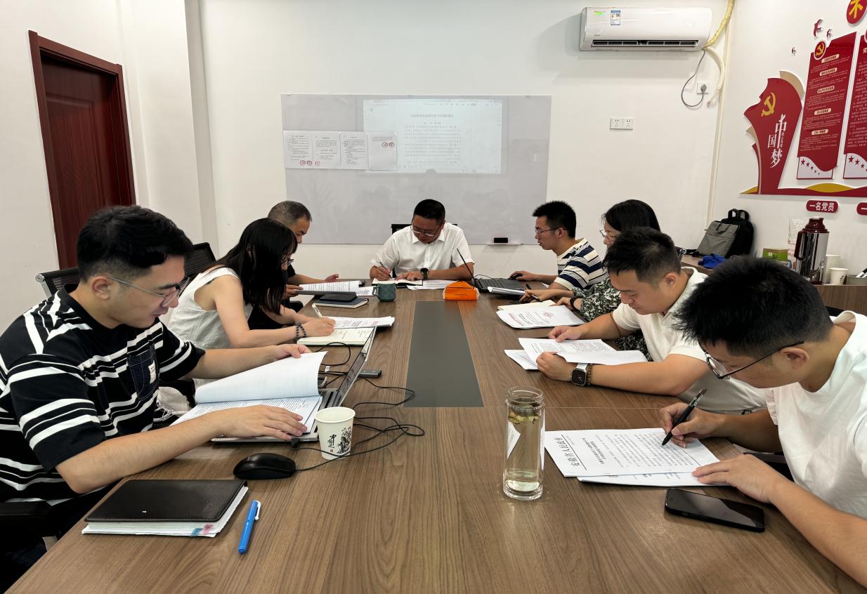 合規(guī)先行，穩(wěn)健致遠(yuǎn)